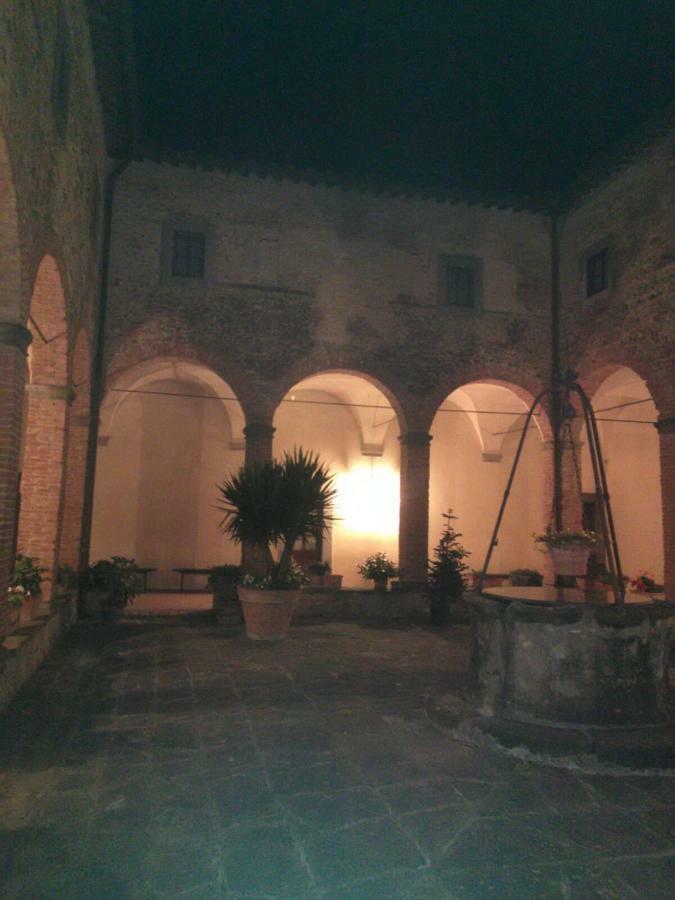 Santa Maria Della Pace Acomodação com café da manhã Montespertoli Exterior foto